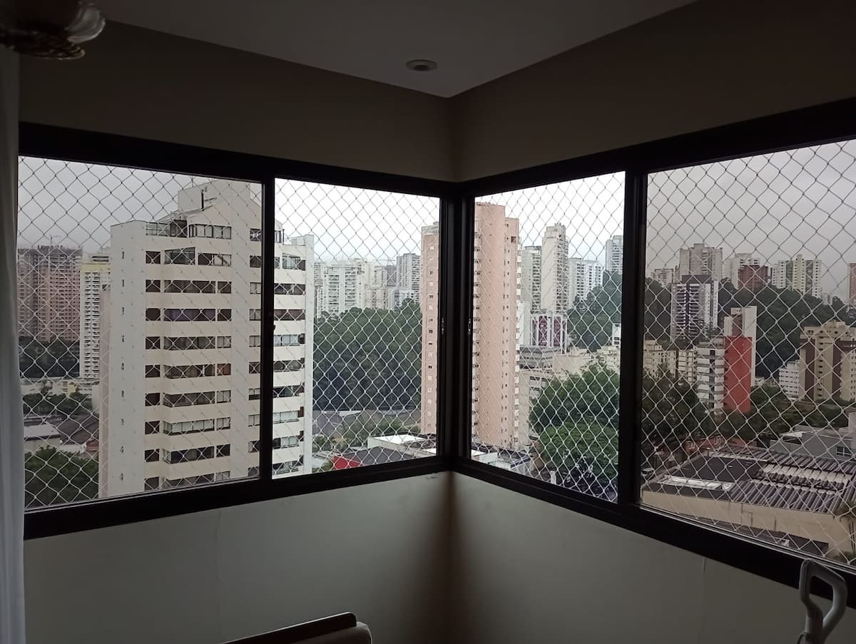 Janelas e Basculantes