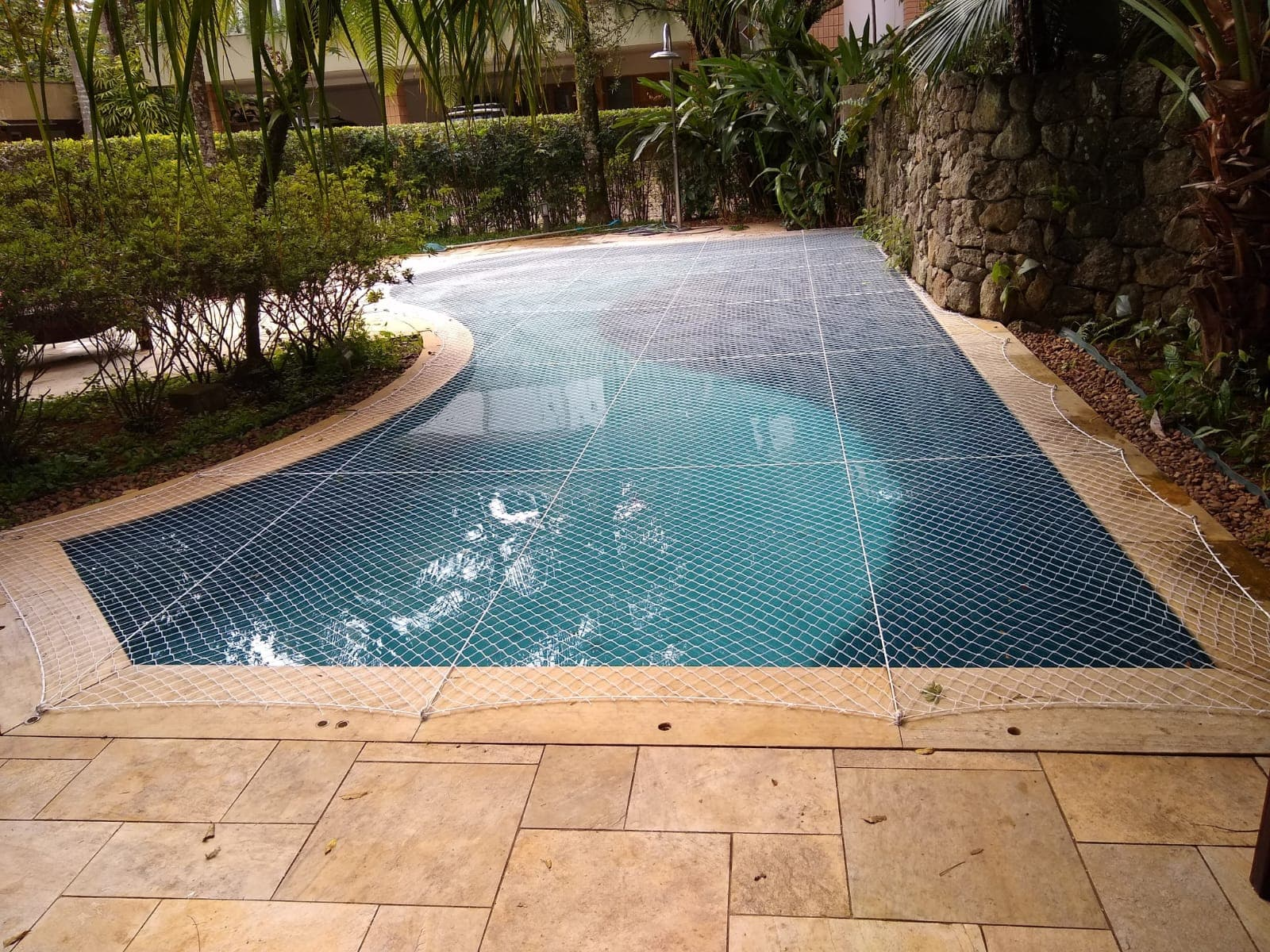 Piscinas e Áreas de Lazer